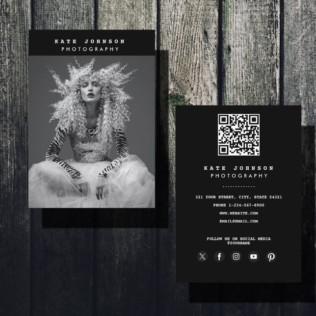 Tarjeta De Visita Fotógrafo moderno fotografía en blanco y negro (Modern Photographer Black & White Photography Business Card)
