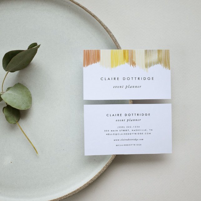 Tarjeta De Visita Fringe dorada moderna (Golden yellow Modern Fringe business card.)