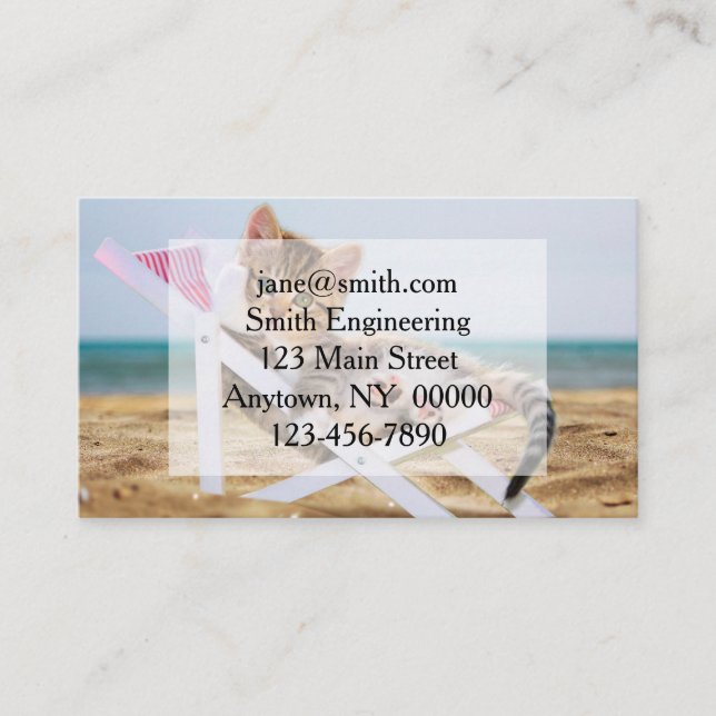 Tarjeta De Visita Gato descansando en una tumbona (Anverso)