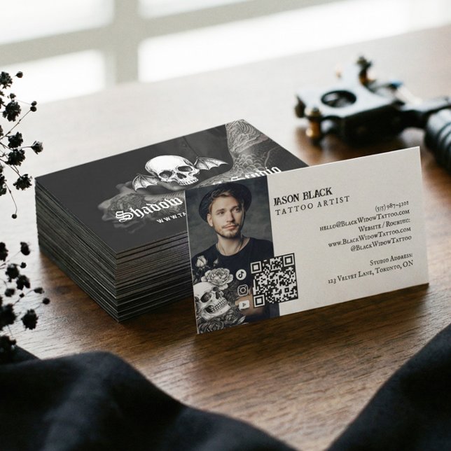 Tarjeta De Visita Gothic Skull Tattoo Artist Studio Photo QR Code  (Gothic Skull Tattoo Artist Studio Photo QR Code Business Card)