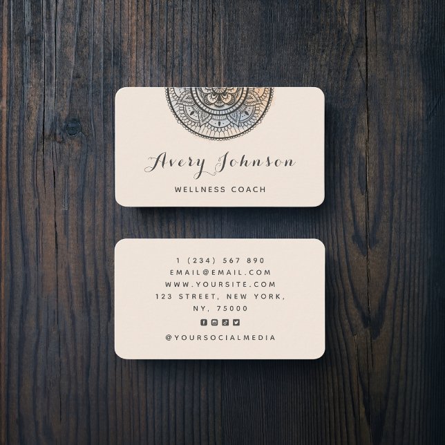 Tarjeta De Visita Gray Mandala Wellness Entrenador de Medios Sociale (Subido por el creador)