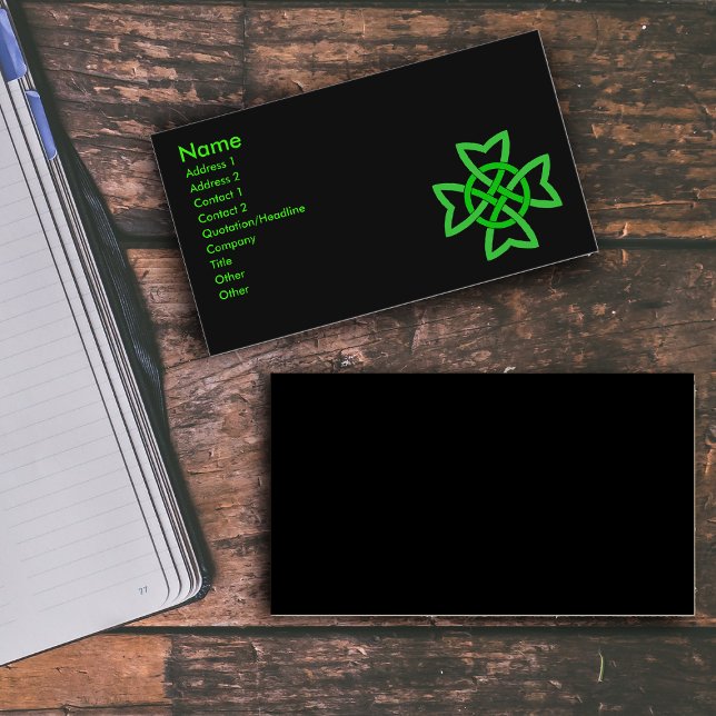 Tarjeta De Visita Green Irish Celtic Knot (Bright green Irish Celtic knot on black on business cards.)
