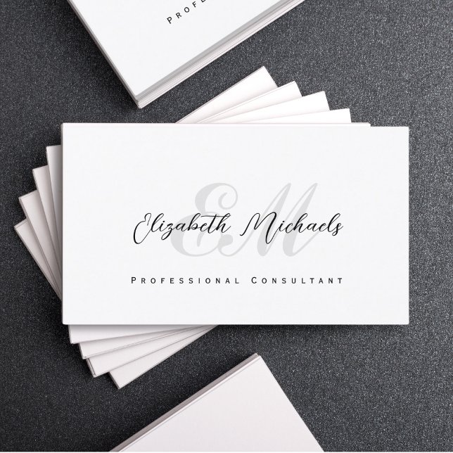Tarjeta De Visita gris negro elegante y minimalista (Professional minimalist black and white business card with elegant calligraphy font)