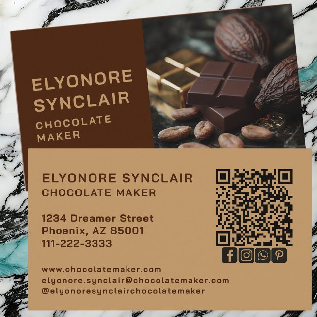 Tarjeta De Visita Half Photo Brown Caramel Chocolate Maker Social QR (Subido por el creador)
