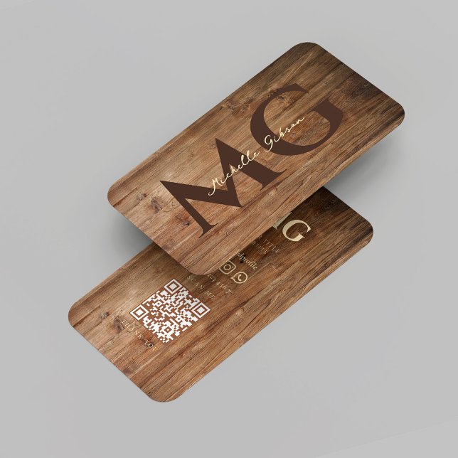 Tarjeta De Visita Iniciales de madera de teca monograma moderno QR (Modern Woodworking Monogram Rustic Teak Wood Initials QR Business Card
)
