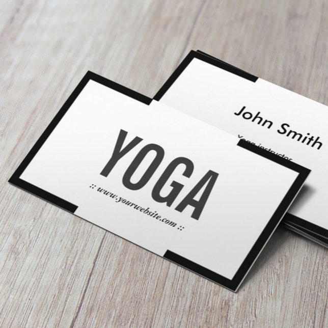 Tarjeta De Visita Instructor de yoga profesional moderno de negrita  (Subido por el creador)