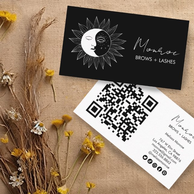 Tarjeta De Visita Línea de arte Sun & Moon Boho Iconos sociales QR e (Line art of moon and sun on one side and QR code and social media icons on the other. Customize it!)