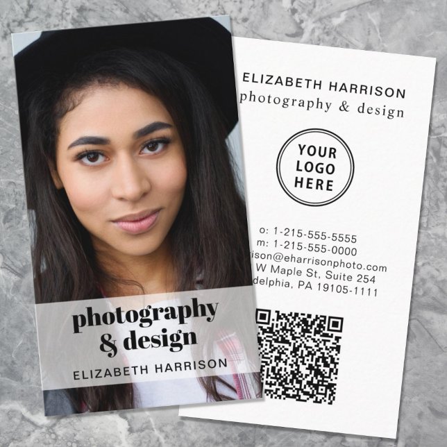 Tarjeta De Visita Logo de código QR fotográfico profesional (Make connections and leave a lasting impression with our modern QR code and logo business card)