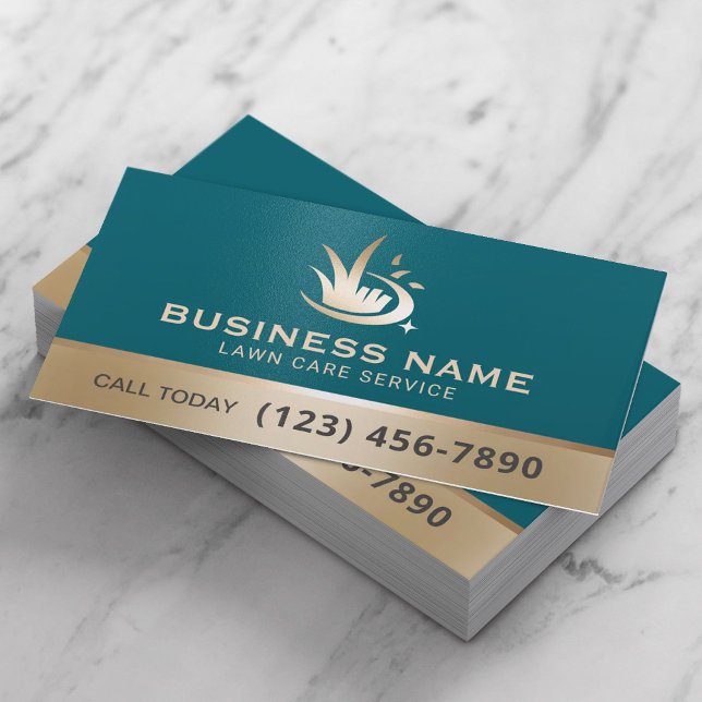 Tarjeta De Visita Logo de cuidado de césped dorado profesional Teal  (Subido por el creador)