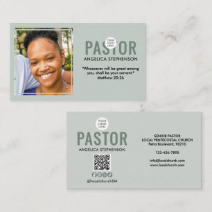 Tarjeta De Visita Logo QR moderno de la iglesia verde salvia pastor 