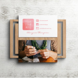 Tarjeta De Visita Logotipo de color rosa y medios sociales fotográfi