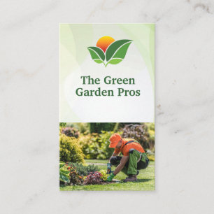 Tarjeta De Visita Logotipo de paisaje   Jardinero trabajando