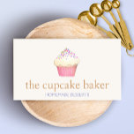 Tarjeta De Visita Logotipo de pastel Panadería Chef Catálogo<br><div class="desc">Ilustracion de quequitos de hielo blanco con rociadores de arcoiris y envoltura rosa. Se trata de un diseño único que combina lo caprichoso con un ambiente sutil y elegante.</div>
