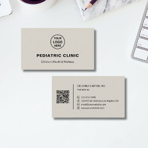 Tarjeta De Visita Logotipo de QR neutral para clínica pediátrica