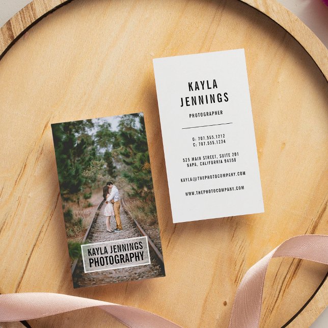 Tarjeta De Visita Logotipo moderno | Vertical del fotógrafo (Subido por el creador)