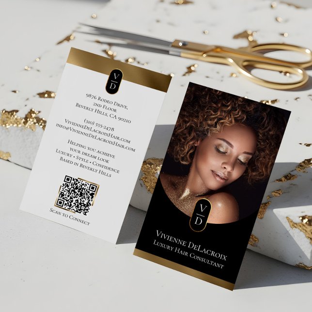 Tarjeta De Visita Luxury Modern Gold Monogram Hair Stylist Salon (Luxury Modern Gold Monogram Hair Stylist Salon Business Card)