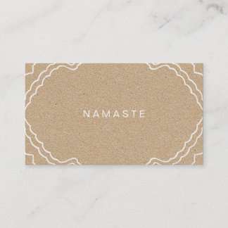 Tarjeta De Visita Maestra de Yoga Tan y White Simple Namaste