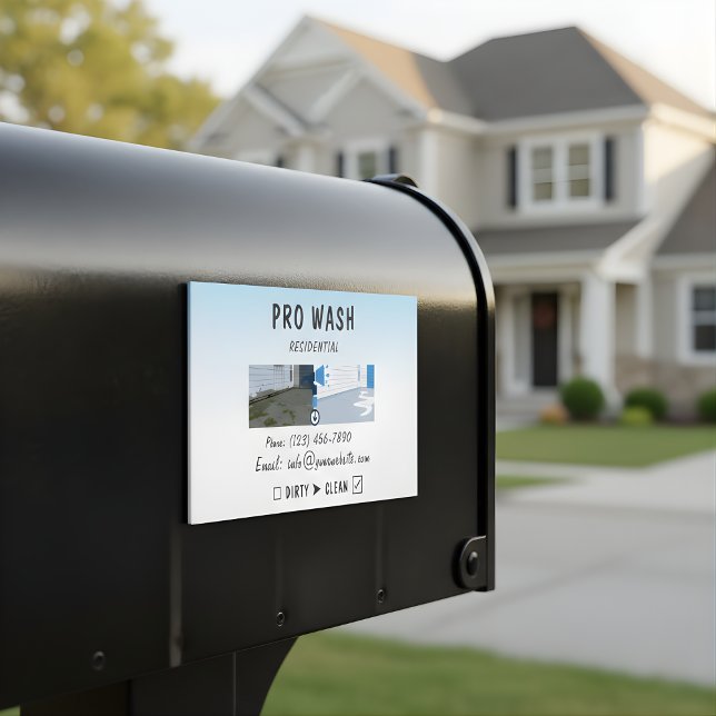 Tarjeta De Visita Magnética Bold Residential Pressure Washing Overlay (Subido por el creador)