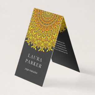 Tarjeta De Visita Mandala adornada floral de oro