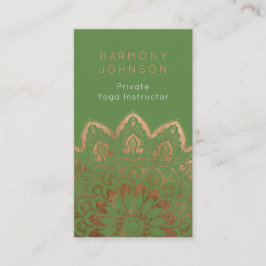 Tarjeta De Visita Mandala dorada sobre yoga verde