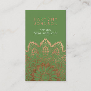 Tarjeta De Visita Mandala dorada sobre yoga verde
