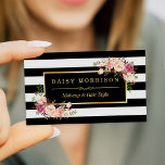 Tarjeta De Visita Máquina Artista Salón De Belleza Dorado Vintage Fl<br><div class="desc">Esta "Makeup Artist Beauty Salon Gold Vintage Floral con Black and White Stripes Look Business Card" es una gran elección para los profesionales de la industria de la belleza o de la planificación de eventos. Con su impresionante marco dorado, su diseño floral vintage y sus rayas blancas y negras, esta...</div>