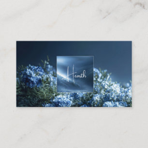 Tarjeta De Visita Marco Luminoso de Montaña Brumosa con Floral Azul
