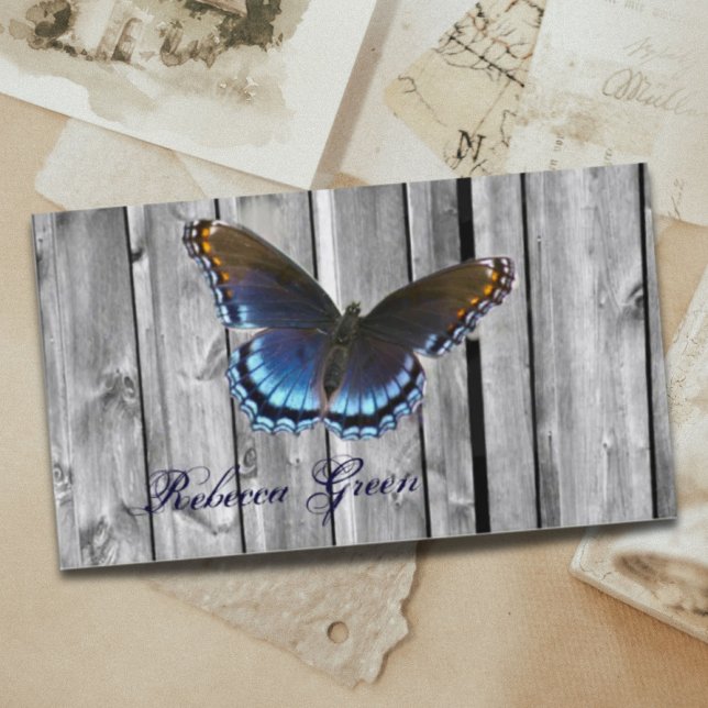 Tarjeta De Visita mariposa azul de madera de grano de campo elegante (elegant country barn wood blue butterfly business card)