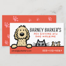 Mascota sentando gato de perro guiso cerdo lindo a