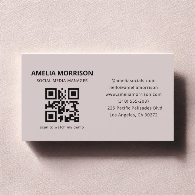 Tarjeta De Visita Mauve QR Code Profesional Minimalista (Subido por el creador)
