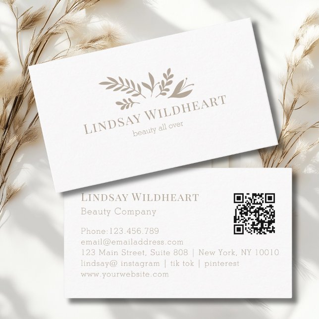 Tarjeta De Visita Minimal Floral White Botanical Beauty QR Code (Minimal Floral White Botanical Beauty QR Code Business Card)