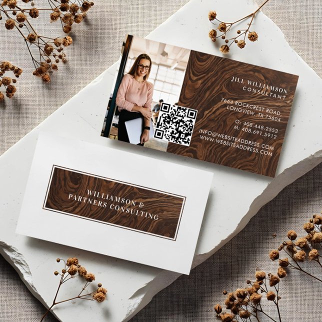 Tarjeta De Visita Minimal Modern Elegant Woodgrain Photo QR Code (Minimal Modern Elegant Woodgrain Photo QR Code Business Card)