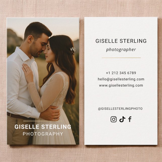 Tarjeta De Visita Minimal Modern Typography Photography (Subido por el creador)