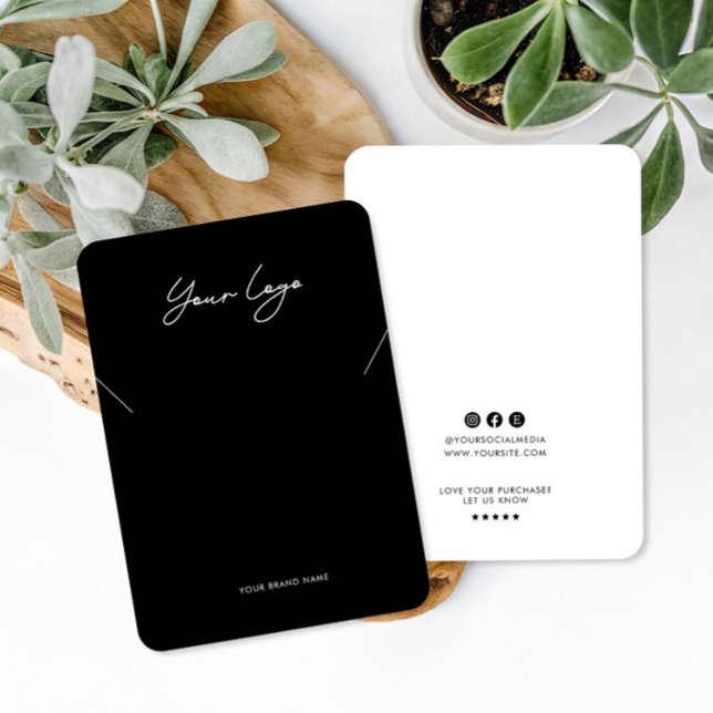 Tarjeta De Visita Minimalist Logo Necklace Display Card (Subido por el creador)