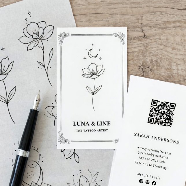Tarjeta De Visita Minimalist Tattoo Artist Card with QR Code (Subido por el creador)