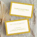 Tarjeta De Visita Minimalista Luxury Boutique Gold/Ivory<br><div class="desc">Un diseño elegante y refinado eleva el nombre o el nombre de la empresa a través de un estilo minimalista y moderno. La delgada frontera dorada se basa en un fondo marfileño para dar un toque de lujo a esta plantilla clásica de diseño de tarjetas de visita</div>