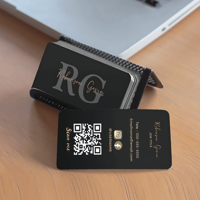 Tarjeta De Visita Mínimo elegante Monograma Negro Código QR (Minimal Elegant Monogram Black QR Code Business Card)