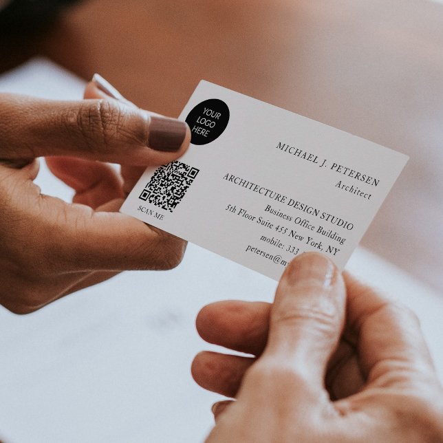 Tarjeta De Visita Mínimo logotipo básico de personalizado Código QR  (Subido por el creador)