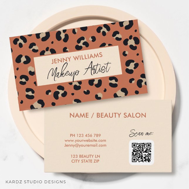 Tarjeta De Visita Moda Leopard Imprimir artista moderno de maquillaj (Make this trendy beauty salon or make-up artist business card to keep your business always present.)