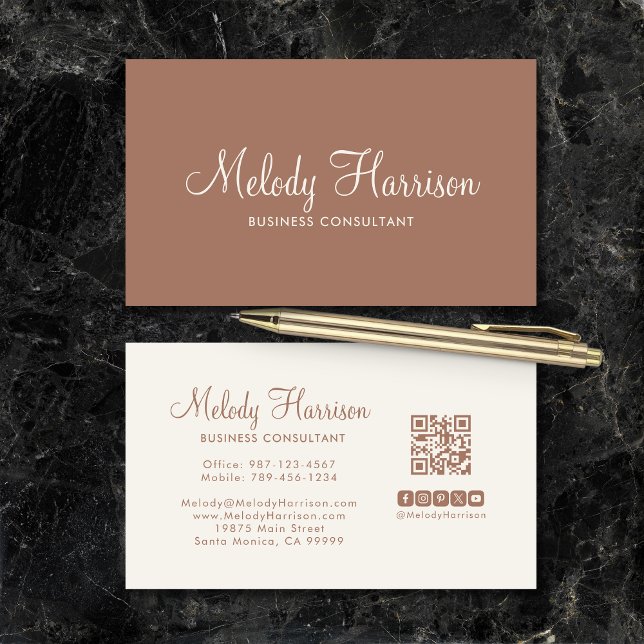 Tarjeta De Visita Modern Classic Minimalist Elegant Mocha QR Code (Modern Classic Minimalist Elegant Mocha Brown QR Code Business Card with Social Media Icons.)