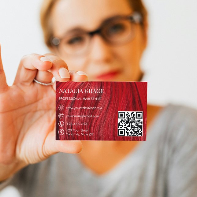 Tarjeta De Visita Modern Hair & Beauty Business Card in Bold Red (Subido por el creador)