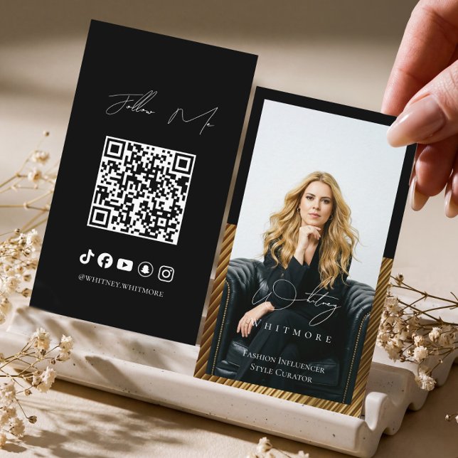 Tarjeta De Visita Modern Minimal Luxury Social Influencer QR Code (Modern Minimal Luxury Social Influencer QR Code Business Card)