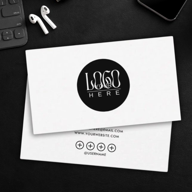 Tarjeta De Visita modern minimalist Add your custom logo white (Subido por el creador)