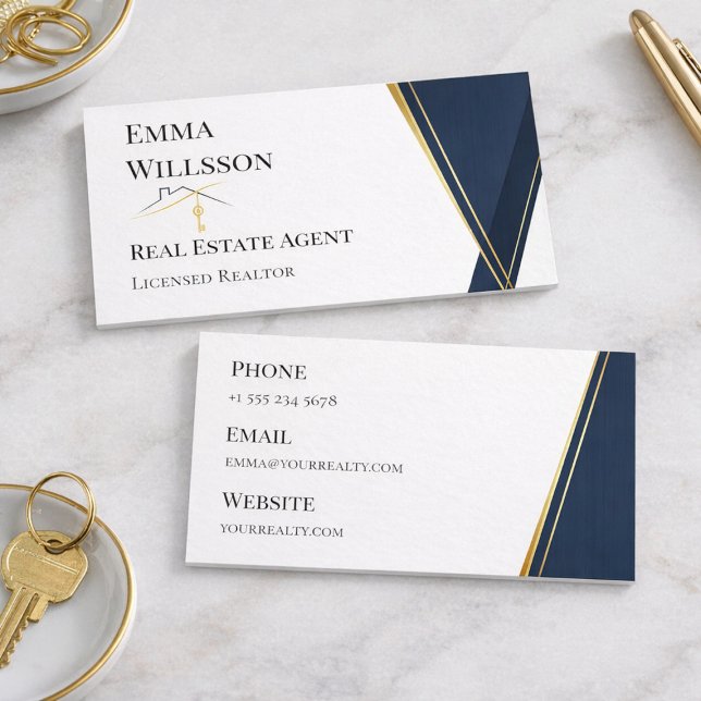 Tarjeta De Visita Modern Navy Gold Luxury Realtor Branding (Subido por el creador)