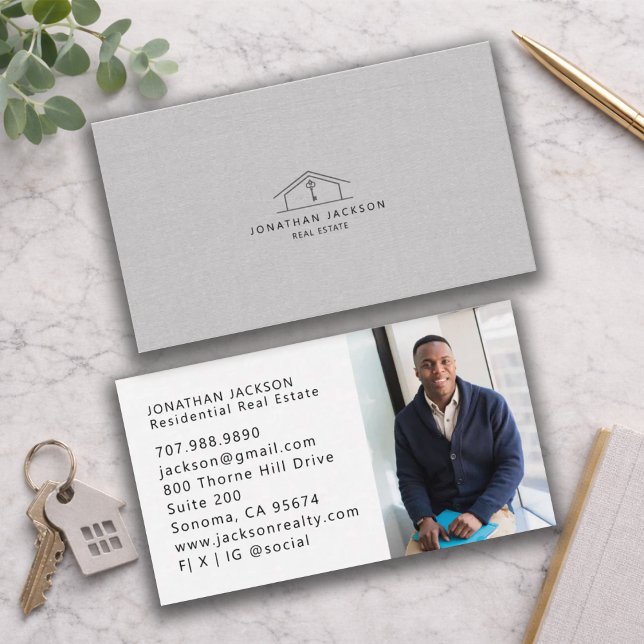 Tarjeta De Visita Modern Realtor Home Logo Photo Gray Faux Linen (Subido por el creador)