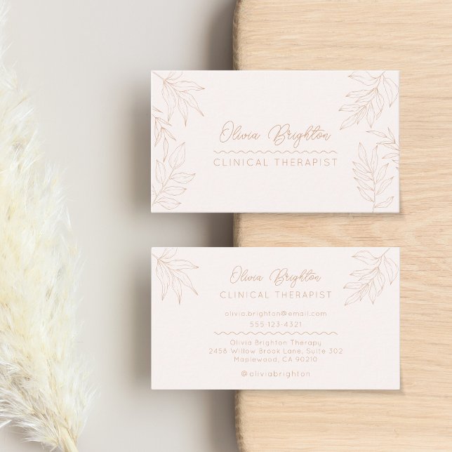 Tarjeta De Visita Modern Script Pale Tan Peach Therapist (Subido por el creador)