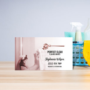 Tarjeta De Visita Modern Trendy House Cleaning Maid Janitorial Busin