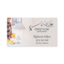 Moderna casa de moda Limpieza de la empleada domés