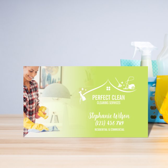 Tarjeta De Visita Moderna casa de moda Limpieza de la empleada domés (Subido por el creador)