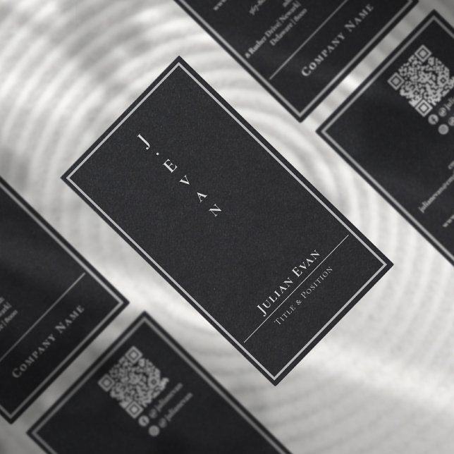 Tarjeta De Visita Moderna tipografía mínima profesional negra (Subido por el creador)